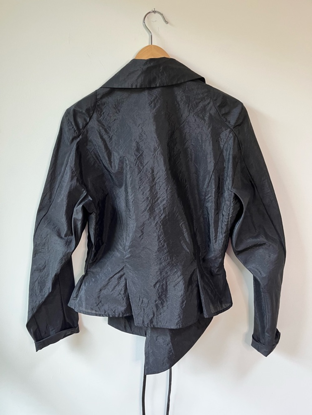 Donna Karan Signature Black Silk Shirt Jacket With Leather Tie Quiet Luxury - Picture 2 of 8